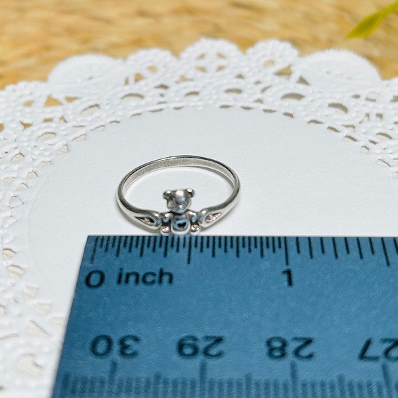 Sterling Silver Vintage Dainty Teddy Bear with Heart Ring, Size 5.5 - Picture 10 of 12